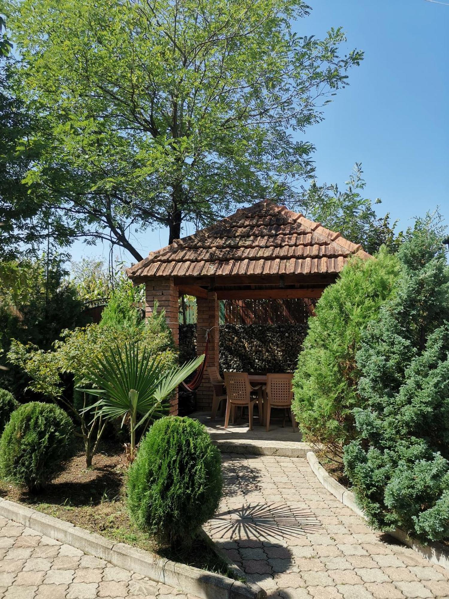 Villa Platinum Tskaltubo Exterior photo